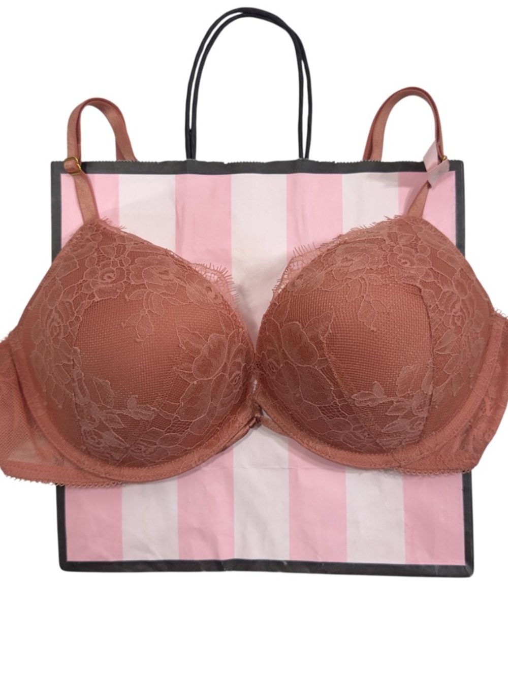 NWT VICTORIA’S SECRET BOMBSHELL ADDS 2‎ CUP SIZES PLUNGE LACE BRA 32C